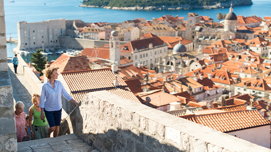 People on the walls of Dubrovnik